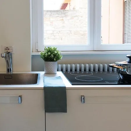 Dante By Solutions كومو