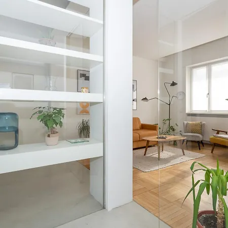 Apartment & Escape By Solutions