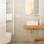 & Escape By Solutions Como
