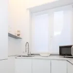 Apartment & Escape By Solutions *